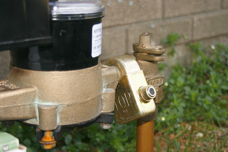 The Meter Swivel Lock provides a heavy duty and secure means to protect meter connection nuts.